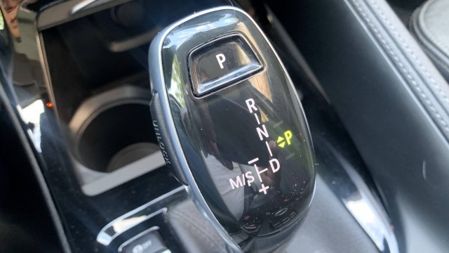 16d SDRIVE XLINE AUTO