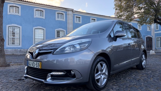 1.5 DCI LUXE 7 LUGARES