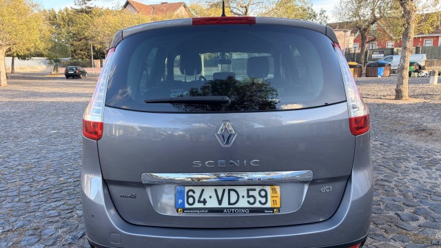 1.5 DCI LUXE 7 LUGARES