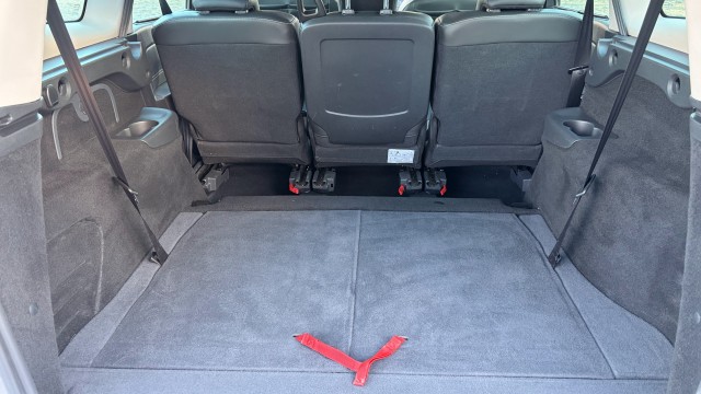 1.5 DCI LUXE 7 LUGARES