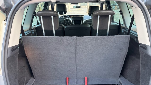 1.5 DCI LUXE 7 LUGARES