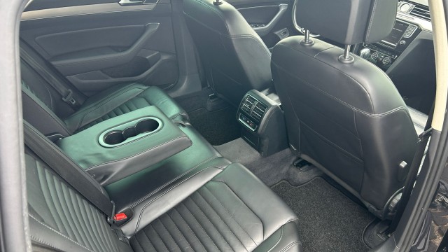 1.6 TDI R-LINE