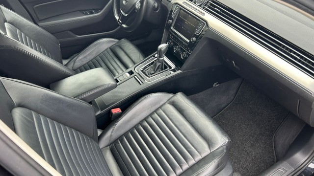1.6 TDI R-LINE